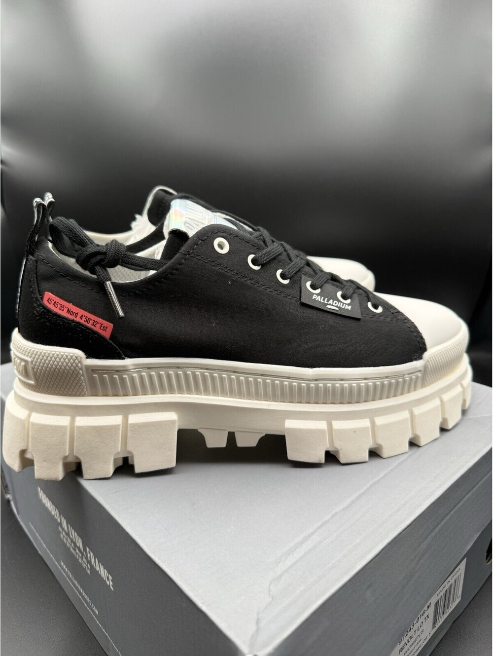 New Palladium Revolt Lo Tx Platform  Women Sz 9 Black Sneakers Shoes 97243-016-M